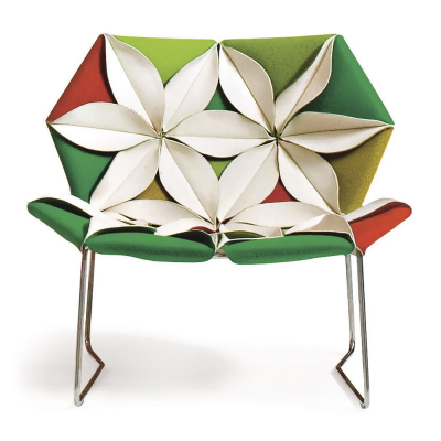 Křeslo Antibodi (Moroso), design Patricia Urquiola, konstrukce z nerezové oceli, snímatelný potah, 88 × 87 × 77 cm, výška sedu 37 cm, cena od 97 460 Kč, WWW.CLIPPINGS.COM