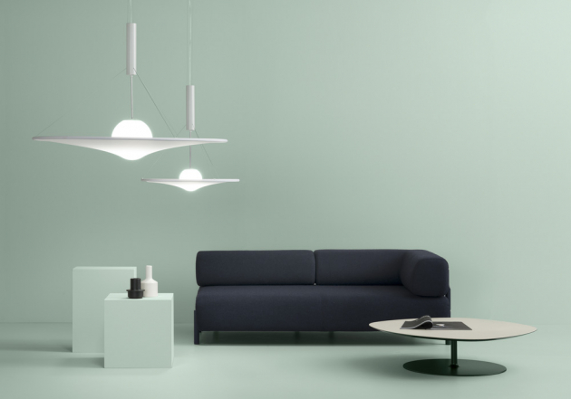 Manto (Axo Light), design Davide Besozzi, ocel, hliník a elastická tkanina, O 70, 120 a 180 cm, cena od 31 277 Kč, WWW.CSKARLIN.CZ 