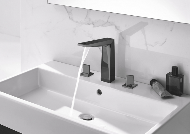 Tříotvorová umyvadlová baterie Allure Brilliant (GROHE) v barvě Hard Graphite, cena na dotaz, WWW.GROHE.CZ 