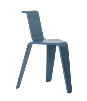 Židle z kolekce AKA (Magis), design Konstantin Grcic, mořená buková překližka, barva Petrol Blue, cena na dotaz