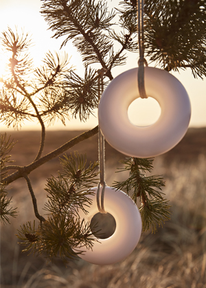 Závěsná venkovní svítidla Donut Portable Lamp, design Michael H. Nielsen, polykarbonát, LED