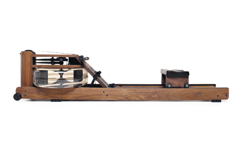 Autentický zážitek z veslování nabízí WaterRower S4 Classic (Nohrd), masivní ořechové dřevo, cena 46 590 Kč